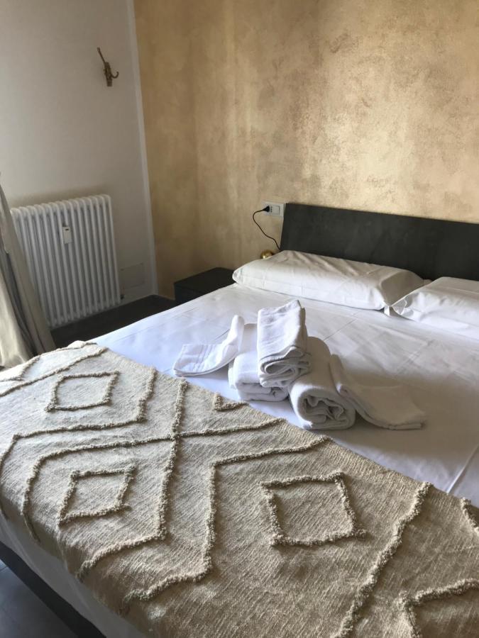 Holabologna Luxury Rooms And Flats Exterior foto