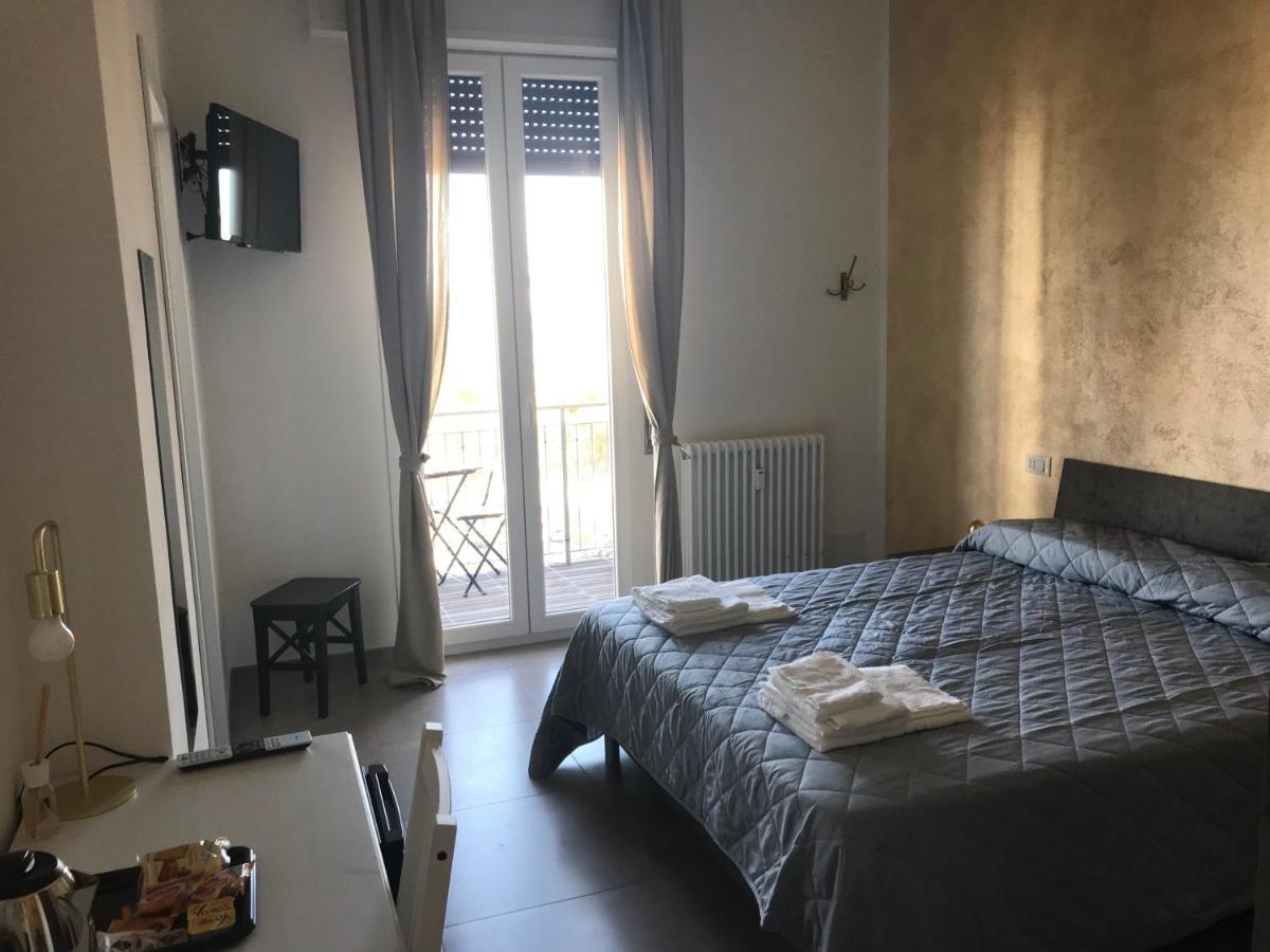 Holabologna Luxury Rooms And Flats Exterior foto